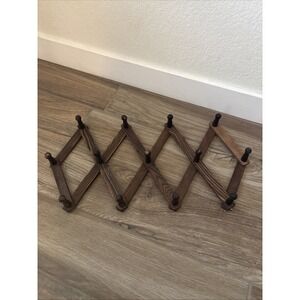 VTG Accordion Style Expandable Wall Wooden Coat Rack 13 Hooks (Pegs) Hang Hats